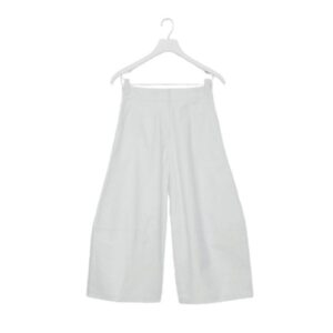 COS – CURVED WIDE-LEG TROUSERS