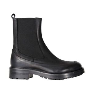 HEAD OVER HEELS – ELENA IACHI LINCOLN