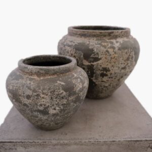 Maree Hynes Interiors | Round vase w lip small Grey